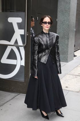 September 22, 2026, New York, New York, USA: SARAH PAULSON at ABC Studios in New York City for Ã¢â‚¬ËœThe ViewÃ¢ New York USA - ZUMAh16_ 20260922_zaf_h16_115 Copyright: xDanxHerrickx