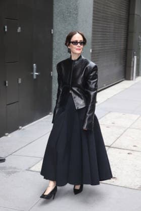 September 22, 2026, New York, New York, USA: SARAH PAULSON at ABC Studios in New York City for Ã¢â‚¬ËœThe ViewÃ¢ New York USA - ZUMAh16_ 20260922_zaf_h16_112 Copyright: xDanxHerrickx