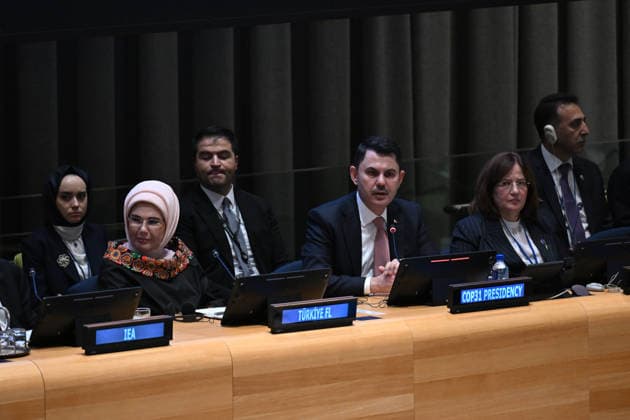 Emine Erdogan addresses at UN Headquarters NEW YORK, UNITED STATES - SEPTEMBER 22: Turkish First Lady and Chair of the UN Advisory Board of Eminent Persons on Zero Waste, Emine Erdogan, delivers remarks during the International Energy Agency (IEA) High-Level Energy Transition Solutions Dialogue at United Nations Headquarters in New York, United States, on September 22, 2026. Turkish Minister of Environment, Urbanization and Climate Change Murat Kurum also attended the meeting. Mehmet Ali Ozcan Anadolu New York United States. Editorial use only. Please get in touch for any other usage.  Copyright: x2026xAnadoluxMehmetxAlixOzcanx