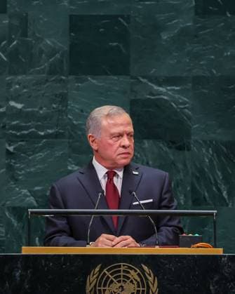 Jordan’s King Abdullah II Addresses UN General Assembly in New York Jordan’s King Abdullah II delivers Jordan’s address during the 81st session of the United Nations General Assembly at UN Headquarters in New York City, United States, on September 22, 2026. Crown Prince Al Hussein bin Abdullah II attended the session. Photo by Royal Hashemite Court apaimages Amman Amman Jordan 220926_US_JPO_00(10) Copyright: xapaimagesxRoyalxHashemitexCourtxx xapaimagesx