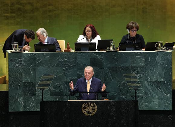 Erdo?an Calls for UN Security Council Reform in New York Turkish President Recep Tayyip Erdo?an delivers a speech during the 81st session of the United Nations General Assembly at UN Headquarters in New York City, United States, on September 22, 2026. Erdo?an called for reform of the UN Security Council, saying a system in which the will of more than 190 countries is subject to decisions by five countries is not fair, and reiterated his principle that the world is bigger than five . Photo by Turkish presidency apaimages Istanbul Istanbul Turkey 220926_US_TPO_00(18) Copyright: xapaimagesxTurkishxpresidencyx xapaimagesx