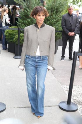 September 22, 2026, New York, New York, USA: Halle Berry arrives at the Chanel Through Her Lens Luncheon which took place at the Greenwich Hotel in New York City New York USA - ZUMAh16_ 20260922_zaf_h16_056 Copyright: xDanxHerrickx
