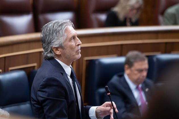 Marlaska and Robles Focus the Question Period in Congress Interior Minister Fernando Grande Marlaska during a question period for the government in the Congress of Deputies on September 23, 2026, in Madrid, Spain. The government faces another question period that once again centers on its handling of the migration crisis in Ceuta, with seven questions and two urgent interpellations. The Interior Minister and the Defense Minister will bear the brunt of the congressional scrutiny, although the opposition will also question other ministers. Following the question period, Congress will debate and vote on the ratification of emergency economic measures. SEPTEMBER 23, 2026 Jesús Hellí Spain  Copyright: xJesusxHellinx 7793117