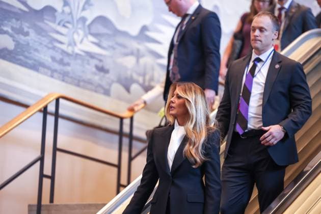 September 22, 2026, New York City, Ny, USA: First Lady Melania Trump leaving the 81st United Nations General Assembly at UN headquarters in New York, USA, on Tuesday, September 22, 2026. New York City USA - ZUMAc233 20260922_zsp_c233_029 Copyright: xVanessaxCarvalhox