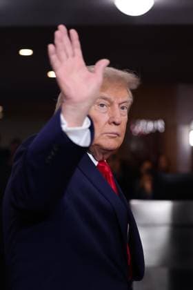 September 22, 2026, New York City, Ny, USA: US President Donald Trump arrives for the 81st United Nations General Assembly at UN headquarters in New York, USA, on Tuesday, September 22, 2026. New York City USA - ZUMAc233 20260922_zsp_c233_004 Copyright: xVanessaxCarvalhox