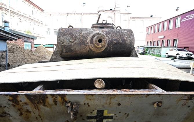 Russia WWII German Tank Discovery 9249303 23.09.2026 A German Panzerkampfwagen V Panther tank from World War II, which was found underground during construction work, is on display at Kazan National Research Technological University in Kazan, Republic of Tatarstan, Russia. The tank was previously used as a laboratory for testing explosives. Maksim Bogodvid Sputnik Kazan Republic of Tatarstan Russia Copyright: xMaksimxBogodvidx
