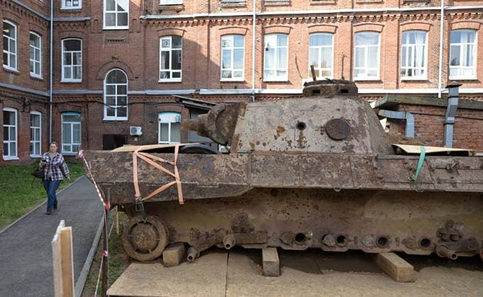Russia WWII German Tank Discovery 9249306 23.09.2026 A German Panzerkampfwagen V Panther tank from World War II, which was found underground during construction work, is on display at Kazan National Research Technological University in Kazan, Republic of Tatarstan, Russia. The tank was previously used as a laboratory for testing explosives. Maksim Bogodvid Sputnik Kazan Republic of Tatarstan Russia Copyright: xMaksimxBogodvidx