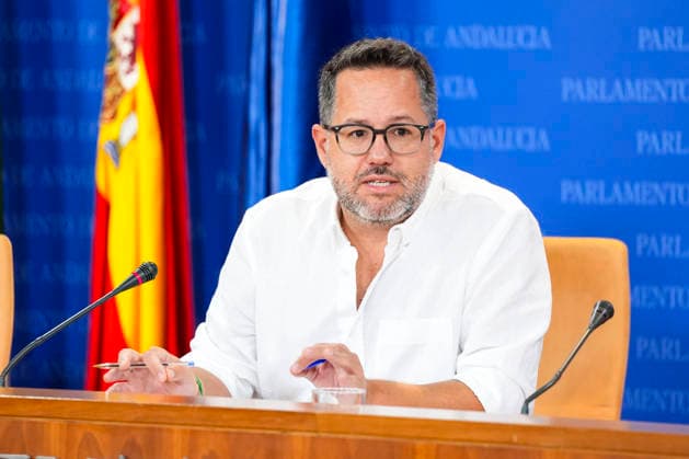 Press conference by spokespeople for the parliamentary groups in the Andalusian Parliament. The spokesperson for the Adelante Andalucía Parliamentary Group, José Ignacio García, during the press conference round featuring spokespersons for the parliamentary groups at the Andalusian Parliament September 23, 2026, in Seville, Andalusia, Spain The spokespersons for the parliamentary groups gather in the press room to address the media on a regular basis SEPTEMBER 23, 2026 Joaquí Seville Andalusia Seville Andalusia Spain  Copyright: xJoaquinxCorcherox 7793179
