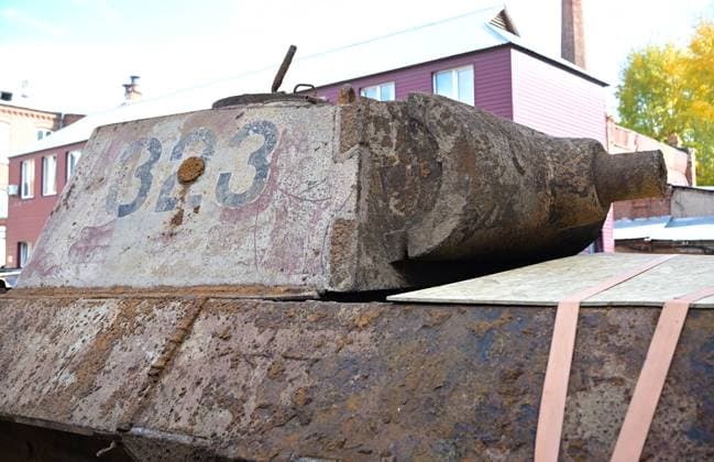 Russia WWII German Tank Discovery 9249310 23.09.2026 A German Panzerkampfwagen V Panther tank from World War II, which was found underground during construction work, is on display at Kazan National Research Technological University in Kazan, Republic of Tatarstan, Russia. The tank was previously used as a laboratory for testing explosives. Maksim Bogodvid Sputnik Kazan Republic of Tatarstan Russia Copyright: xMaksimxBogodvidx