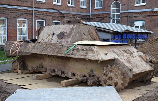Russia WWII German Tank Discovery 9249311 23.09.2026 A German Panzerkampfwagen V Panther tank from World War II, which was found underground during construction work, is on display at Kazan National Research Technological University in Kazan, Republic of Tatarstan, Russia. The tank was previously used as a laboratory for testing explosives. Maksim Bogodvid Sputnik Kazan Republic of Tatarstan Russia Copyright: xMaksimxBogodvidx