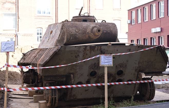 Russia WWII German Tank Discovery 9249316 23.09.2026 A German Panzerkampfwagen V Panther tank from World War II, which was found underground during construction work, is on display at Kazan National Research Technological University in Kazan, Republic of Tatarstan, Russia. The tank was previously used as a laboratory for testing explosives. Maksim Bogodvid Sputnik Kazan Republic of Tatarstan Russia Copyright: xMaksimxBogodvidx
