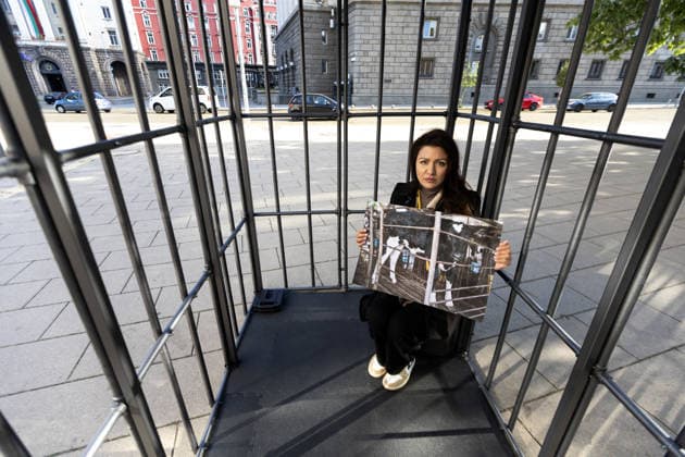 Environmental activists stage two-week cage protest in Sofia SOFIA, BULGARIA - SEPTEMBER 23: Environmental activists begin two-week protest outside the Bulgarian Parliament in Sofia, Bulgaria, on September 23, 2026, to oppose the practice of keeping newborn calves in individual isolation pens from birth. As part of the protest, one volunteer will remain inside a cage continuously, 24 hours a day, throughout the two-week demonstration. Nearly 200 volunteers are expected to take part in the initiative, rotating in 12-hour shifts. Hristo Vladev Anadolu Sofia Bulgaria. Editorial use only. Please get in touch for any other usage.  Copyright: x2026xAnadoluxHristoxVladevx
