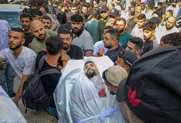 Mourners Bid Farewell to Two Palestinians at al-Shifa Hospital Mourners bid farewell to the bodies of two Palestinians at al-Shifa Hospital in Gaza City on September 23, 2026, after they were killed in an Israeli attack in the al-Nafq area. Photo by Mohammed Salha apaimages Gaza Gaza Strip Palestinian Territory 230926_Gaza_MS_00(6) Copyright: xapaimagesxMohammedxSalhax xapaimagesx