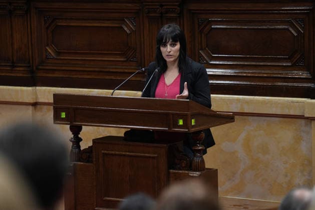 Illa Appears Before the Parliament Regarding the PISA 2025 Tests The president of Aliança Catalana, Sílvia Orriols, speaks during a plenary session at the Parliament of Catalonia on September 23, 2026, in Barcelona, Catalonia, Spain. Illa is appearing before the Parliament today at his own request following the crisis that erupted in the Department of Education due to an error in the sample that excluded Catalonia from the PISA report results. SEPTEMBER 23, 2026 Barcelona, Catalonia Barcelona, Catalonia, Spain Copyright: xDavidxZorrakinox 7793289