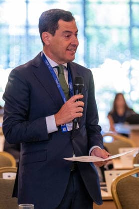 Moreno Participates in the Meeting of the European Committee of the Regions in Ireland This Wednesday The president of the Regional Government of Andalusia, Juanma Moreno, is speaking at the meeting of the Bureau of the Committee of the Regions (CoR) being held in the city of Mullingar, in Ireland. On September 23, 2026, in Mullingar, Ireland, the meeting of the Bureau of the European Committee of the Regions in Mullingar was held under the theme Prosperous and Sustainable Communities: Building a Europe That Works for All Territories, where Juanma Moreno participated in two debates. The first focused on the competitiveness, innovation, and economic resilience of Europe’s territories, and the second will revolve around access to housing, Copyright: xFranciscoxJ.xOlmox 7793294