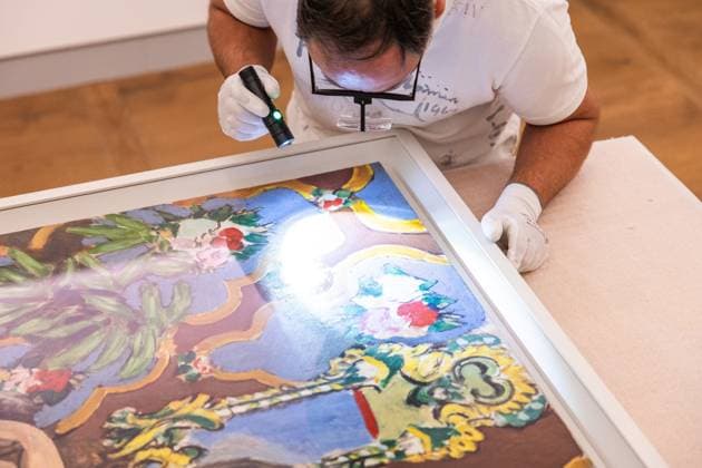 AMSTERDAM - The Figure dÃ corative sur fond ornemental , a key work from the oeuvre of Henri Matisse, during the unpacking at the H ART Museum. DINGENA MOL ANP netherlands out - belgium out  Copyright: xx x569755061x originalFilename: 569755061.jpg