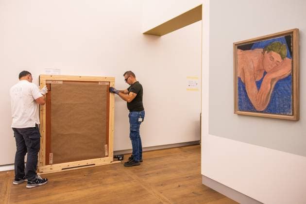 AMSTERDAM - The Figure dÃ corative sur fond ornemental , a key work from the oeuvre of Henri Matisse, during the unpacking at the H ART Museum. DINGENA MOL ANP netherlands out - belgium out  Copyright: xx x569754953x originalFilename: 569754953.jpg