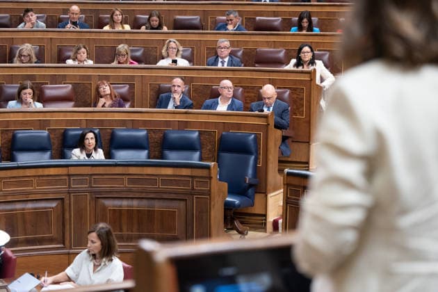 Marlaska and Robles Focus the Question Period in Congress Defense Minister Margarita Robles during a question period for the government in the Congress of Deputies on September 23, 2026, in Madrid, Spain. The government faces a new question period that once again centers on the handling of the migration crisis in Ceuta, with seven questions and two urgent interpellations. The Interior Minister and the Defense Minister will bear the brunt of the congressional scrutiny, although the opposition will also question other ministers. Following the question period, Congress will debate and vote on the ratification of emergency economic measures. SEPTEMBER 23, 2026 Jesús Hellí Spain  Copyright: xJesusxHellinx 7793339