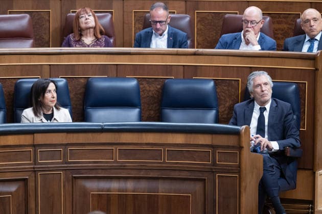 Marlaska and Robles Focus Question Period in Congress Defense Minister Margarita Robles and Interior Minister Fernando Grande Marlaska during a question period for the government in the Congress of Deputies on September 23, 2026, in Madrid, Spain. The government faces a new question period that once again centers on the handling of the migration crisis in Ceuta, with seven questions and two urgent interpellations. The Interior Minister and the Defense Minister will bear the brunt of the congressional scrutiny, although the opposition will also question other ministers. Following the question period, Congress will debate and vote on the ratification of emergency economic measures. SEPTEMBER 23, 2026 Jesús Hellí Spain  Copyright: xJesusxHellinx 7793343