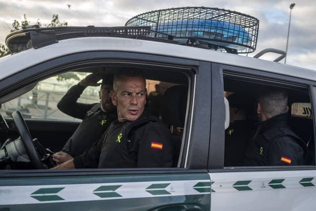Spanish security forces reinforce Ceuta border amid mass crossing alerts CEUTA, SPAIN - SEPTEMBER 23: Members of the Spanish Civil Guard s Rapid Action Group (GRS) and National Police riot units maintain strict security vigilance along the Tarajal border crossing in the autonomous city of Ceuta, Spain on September 23, 2026. Following social media calls inciting a coordinated mass border-crossing attempt into European territory, the Spanish government deployed specialized reinforcement units from across mainland Spain to heighten border monitoring and prevent irregular entry attempts from neighboring Morocco amid the ongoing regional migration crisis. Jose Colon Anadolu Ceuta Spain. Editorial use only. Please get in touch for any other usa  Copyright: x2026xAnadoluxJosexColonx