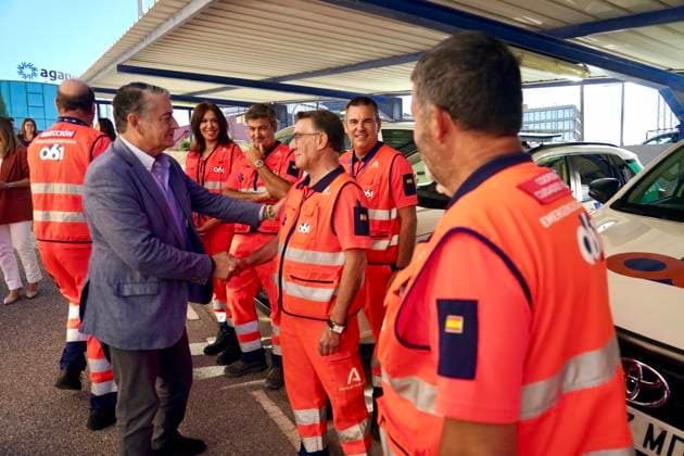 Presentation in Málaga of the new tablets for the 061 Emergency Medical Services of Andalusia The First Vice President of the Regional Government and Minister of the Presidency, Health, and Emergencies, Antonio Sanz 1i, greets attendees upon his arrival at the presentation ceremony for the new tablets for the 061 Andalusian Health Emergency Services. September 23, 2026, in Málaga, Andalusia, Spain. September 23, 2026, in Málaga, Andalusia, Spain. Málaga, Andalusia, Spain Spain Copyright: xÃlexxZeax 7793535