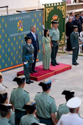 Mercedes González Presides Over the Inauguration of the Chief of the Civil Guard Command in Guadalajara The Director General of the Civil Guard, Mercedes González c, accompanied by the Government Delegate in Guadalajara, Juan Pablo Sabrido 2i, and the Chief of Staff, General Leonardo Sánchez Peláez 2d, during the inauguration of the new commander of the Civil Guard Command in Guadalajara, Laura Gómez i, on September 23, 2026, in Guadalajara, Castilla-La Mancha, Spain. Lieutenant Colonel Laura Gómez has taken office as head of the Civil Guard Command in Guadalajara, thus becoming the second woman to hold the position of head of the Guadalajara Command, following Colonel Cristina Moreno, who led the Civil Guard in the province for nearly fiv Copyright: xAlbertoxOrtegax 7793591