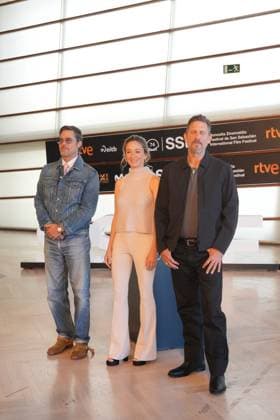 Screening of the film *In the Heart of the Beast* at the San Sebastián Film Festival I D Actor Brad Pitt, producer Olivia Hamilton, and director David Ayer during the screening of the film *In the Heart of the Beast* at the San Sebastián Film Festival, at the Kursaal Conference Center, on September 23, 2026, in San Sebastián, Guipúzcoa, Basque Country, Spain. The plot revolves around the unbreakable bond, shared traumas, and the extreme struggle for survival between a retired soldier and his faithful canine companion. SEPTEMBER 23, 2026 San Sebastián, Guipúzcoa, Basque Country, Spain  Copyright: xUnanuex 7793696