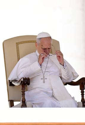 Pope Leo XIV Leads The General Audience - Vatican Pope Leo XIV attends the weekly general audience in Saint Peter’s square, Vatican on September 23, 2026. Photo by Eric Vandeville ABACAPRESS.COM Vatican Vatican (or Holy See)  Copyright: xVandevillexEric ABACAx