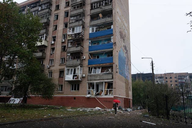 September 23, 2026, Kramatorsk, Donetsk Oblast, Ukraine: The aftermath of a Russian KAB aerial bomb strike that damaged a church and residential buildings in the frontline city of Kramatorsk, Donetsk region. Multiple people were injured in the attack. Kramatorsk Ukraine  - ZUMAm350 20260923_zip_m350_020 Copyright: xCameronxJones-Manleyx