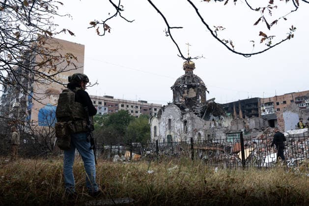 September 23, 2026, Kramatorsk, Donetsk Oblast, Ukraine: The aftermath of a Russian KAB aerial bomb strike that damaged a church and residential buildings in the frontline city of Kramatorsk, Donetsk region. Multiple people were injured in the attack. Kramatorsk Ukraine  - ZUMAm350 20260923_zip_m350_024 Copyright: xCameronxJones-Manleyx