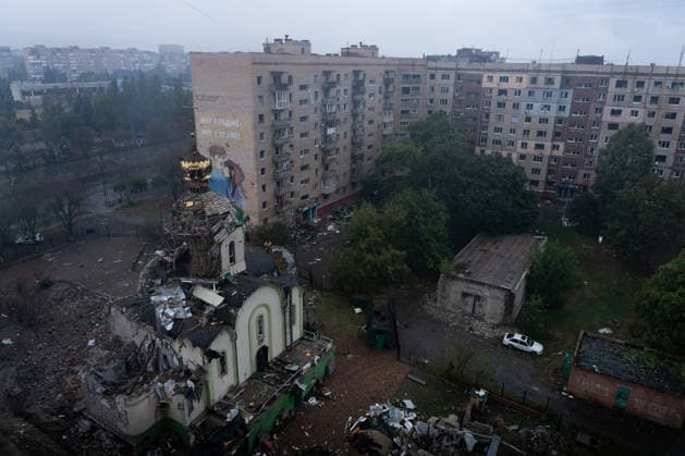 September 23, 2026, Kramatorsk, Donetsk Oblast, Ukraine: The aftermath of a Russian KAB aerial bomb strike that damaged a church and residential buildings in the frontline city of Kramatorsk, Donetsk region. Multiple people were injured in the attack. Kramatorsk Ukraine - ZUMAm350 20260923_zip_m350_014 Copyright: xCameronxJones-Manleyx