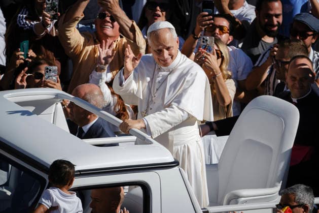 Pope Leo XIV during the weekly General Audience Pope Leo XIV greets the faithful and delivers his weekly General Audience at St. Peter™s Square in Vatican City, addressing pilgrims and visitors gathered for the traditional Wednesday appointment. Rome, Italy, September 23, 2026. Rome Vatican Copyright: xAndreaxCalandrax