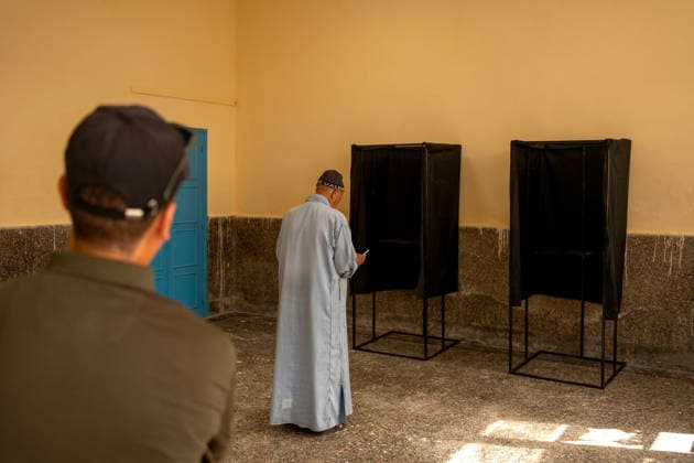 September 23, 2026, Essaouira, Morocco: A voter stands at a polling booth during parliamentary elections in Essaouira, Morocco. Essaouira Morocco  - ZUMAz174 20260923_zip_z174_005 Copyright: xMoexZoyarix