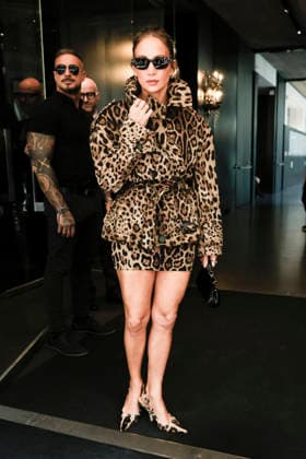 MFW Spring Summer 2027 Jennifer Lopez Arrival MP MILAN, ITALY - SEPTEMBER 23: Jennifer Lopez is spotted during Milan Fashion Week WOMEN S COLLECTION SPRING SUMMER 2027 on September 23, 2026 in Milan, Italy. Photo by Marco Piovanotto Abacapress.com Milan Italy  Copyright: xPiovanottoxMarco ABACAx