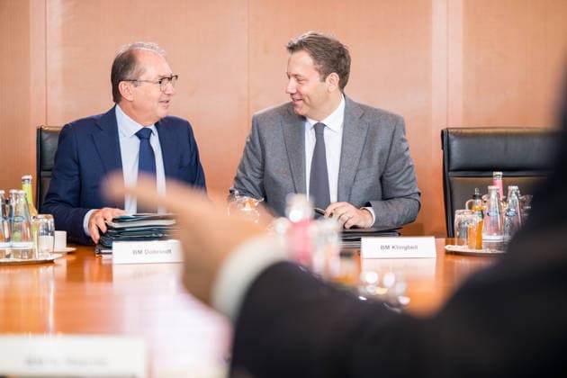 Interior Minister Alexander Dobrindt (CSU) and Vice Chancellor Lars Klingbeil (SPD) on September 23, 2026, at the federal government’s cabinet meeting at the Chancellery in Berlin. Photo: bildgehege, Federal Government Cabinet Meeting