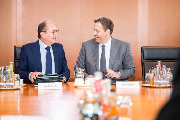 Interior Minister Alexander Dobrindt (CSU) and Vice Chancellor Lars Klingbeil (SPD) on September 23, 2026, at the federal government’s cabinet meeting at the Chancellery in Berlin. Photo: bildgehege. Federal government cabinet meeting