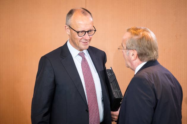 Chancellor Friedrich Merz (CDU) and Defense Minister Boris Pistorius (SPD) on September 23, 2026, at the federal government s cabinet meeting at the Chancellery in Berlin. Photo: bildgehege. Federal government cabinet meeting