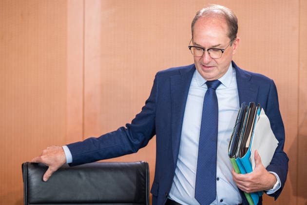 Interior Minister Alexander Dobrindt (CSU) on September 23, 2026, at the federal government s cabinet meeting at the Chancellery in Berlin. Photo: bildgehege. Federal government cabinet meeting