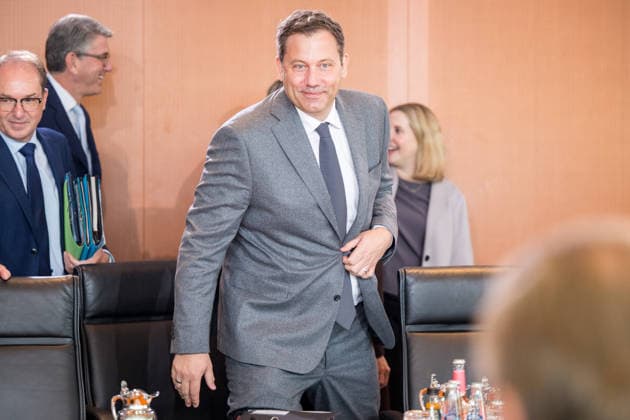 Interior Minister Alexander Dobrindt (CSU) and Vice Chancellor Lars Klingbeil (SPD) on September 23, 2026, at the federal government’s cabinet meeting at the Chancellery in Berlin. Photo: bildgehege. Federal government cabinet meeting