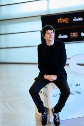 September 23, 2026, Donostia San Sebastian, Euskadi, Spain: Jesse Eisenberg attended The Debut Red Carpet during 74th San Sebastian International Film Festival at Kursaal Theatre on September 23, 2026 in Donostia San Sebastian, Spain Donostia San Sebastian Spain - ZUMAg15_ 20260923_zaf_g15_163 Copyright: xJackxAbuinx