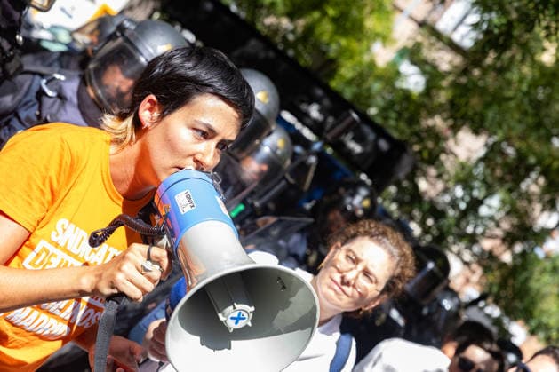 September 23, 2026, Madrid, Madrid, SPAIN: Hundreds of Madrid residents, mobilized by the Tenants Union, are protesting against the eviction of MaricarmenÃ¢â‚¬an 87-year-old woman forced out of the apartment where she had lived for 70 years by a real estate investment fund. She had refused to leave the home for which she had always paid rent. Police used charge tactics against the demonstrators. Madrid SPAIN - ZUMAl221 20260923_zip_l221_021 Copyright: xIgnacioxLopezxIsasmendix