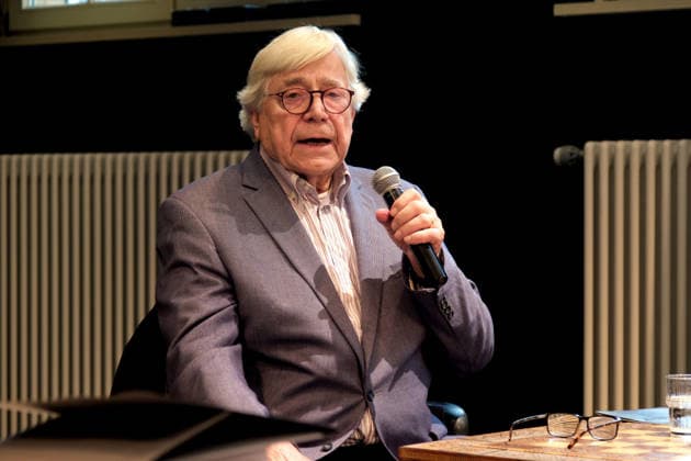 Bazon Brock at the Denkerei at the Hoftheater Kreuzberg e.V., Naunynstraße 63, Berlin Kreuzberg: Effect Diminishes the Works—A Summary of Reflections on the Relationship Between Effect and Work: Why We All Quote Authors Whose Works We Don’t Even Know, with Brock, Lambert Wiesing, and Wolfgang Ullrich