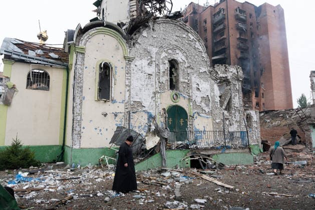 September 23, 2026, Kramatorsk, Donetsk Oblast, Ukraine: The aftermath of a Russian KAB aerial bomb strike that damaged a church and residential buildings in the frontline city of Kramatorsk, Donetsk region. Multiple people were injured in the attack. Kramatorsk Ukraine  - ZUMAm350 20260923_zip_m350_029 Copyright: xCameronxJones-Manleyx