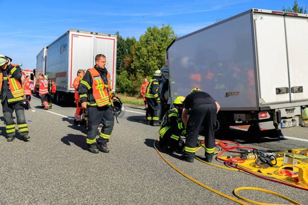 Sprinter Collides with Tru