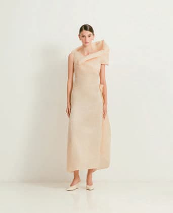 RECORD DATE NOT STATED CURIEL Spring Summer 2027 Collection - Veils Between The CURIEL Spring Summer 2027 Collection explores the subtle relationship between structure, air and the body, revealing the intimate layers that exist between garment and skin. Linings meet outer fabrics, pleats cast shifting shadows, and embroidery and beading emerge quietly in the light, delicate traces that define the season™s language of layering. Models: Sky & Aslaug NB: Fees charged by Avalon are for Avalon s services only, and do not, nor are they intended to, convey to the user any ownership of Copyright or License in the material. Avalon does not claim any ownership including but not limited to Copyright or License in the attached material. By publishing this material you (  Copyright: xAntonioxMiuccix xB66x xAvalonx 1137493227
