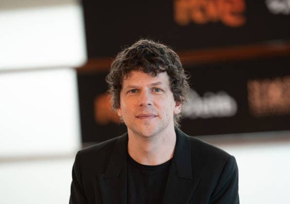 Jesse Eisenberg — The Debut screening during the 74th San Sebastián International Film Festival (SSIFF) at the Kursaal Palace in San Sebastián on September 23, 2026, San Sebastián, Spain  Copyright: xLALOxYASKYx xBESTIMAGExLALOxYASKYx xBESTIMAGEx