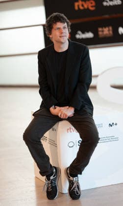 Jesse Eisenberg — The Debut screening during the 74th San Sebastián International Film Festival (SSIFF) at the Kursaal Palace in San Sebastián on September 23, 2026, San Sebastián, Spain  Copyright: xLALOxYASKYx xBESTIMAGExLALOxYASKYx xBESTIMAGEx