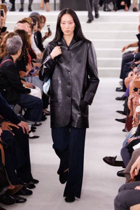 IPA88869599 - Milan, Milan Women™s Fashion Week Spring Summer 2027 - Women™s Fashion, Spring Summer 2027 - Jil Sander fashion show - pictured on the runway: Model.  Copyright: xCinziaxCamelax xx IPA88869599