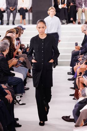 IPA88869391 - Milan, Milan Women™s Fashion Week Spring Summer 2027 - Women™s Fashion, Spring Summer 2027 - Jil Sander fashion show - pictured on the runway: Model.  Copyright: xCinziaxCamelax xx IPA88869391