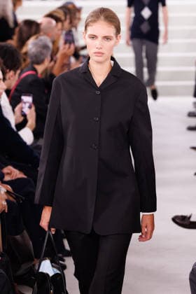 IPA88869556 - Milan, Milan Women™s Fashion Week Spring Summer 2027 - Women™s Fashion, Spring Summer 2027 - Jil Sander fashion show - pictured on the runway: Model.  Copyright: xCinziaxCamelax xx IPA88869556
